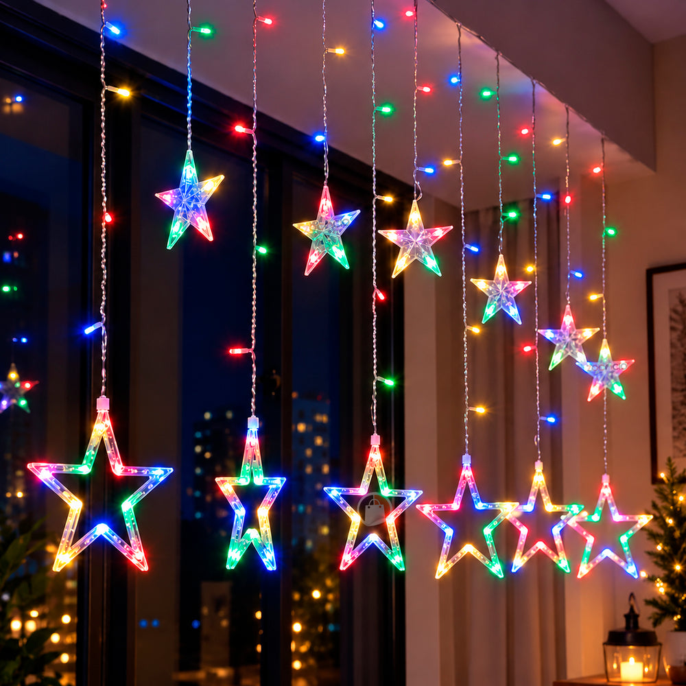Estrellas en luz multicolor; fotografía del color